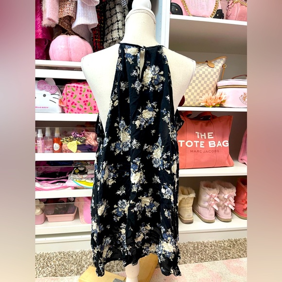 Torrid Women Black Floral Print Lace Inset Ruffle Challis Tank Top 3x - Picture 4 of 5